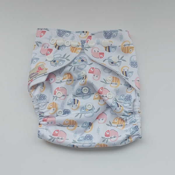 Chamelion waterproof cloth diaper